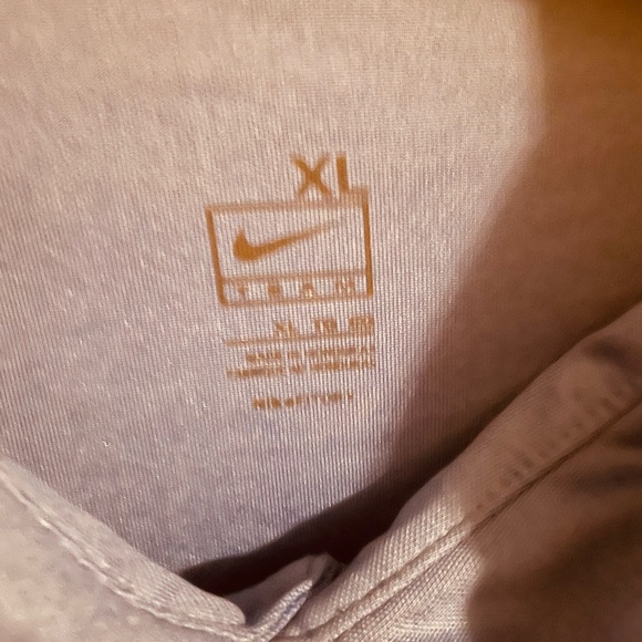 Nike dri fit shirt new - Picture 4 of 4